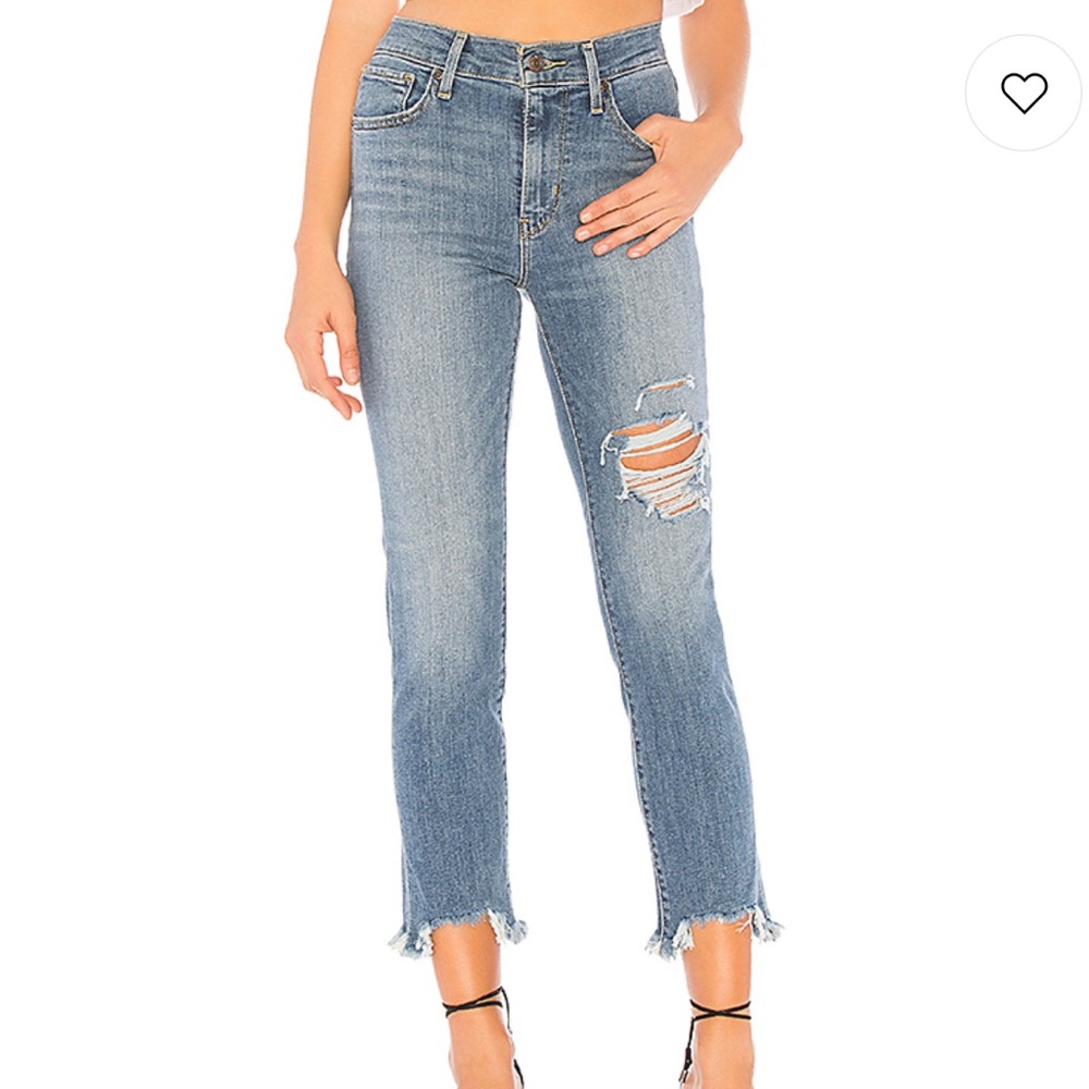 724 Straight Crop in Indigo Pixel
LEVI'S